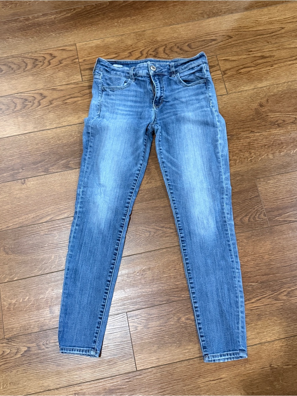 American Eagle Outfitters Light Blue Skinny Jeans